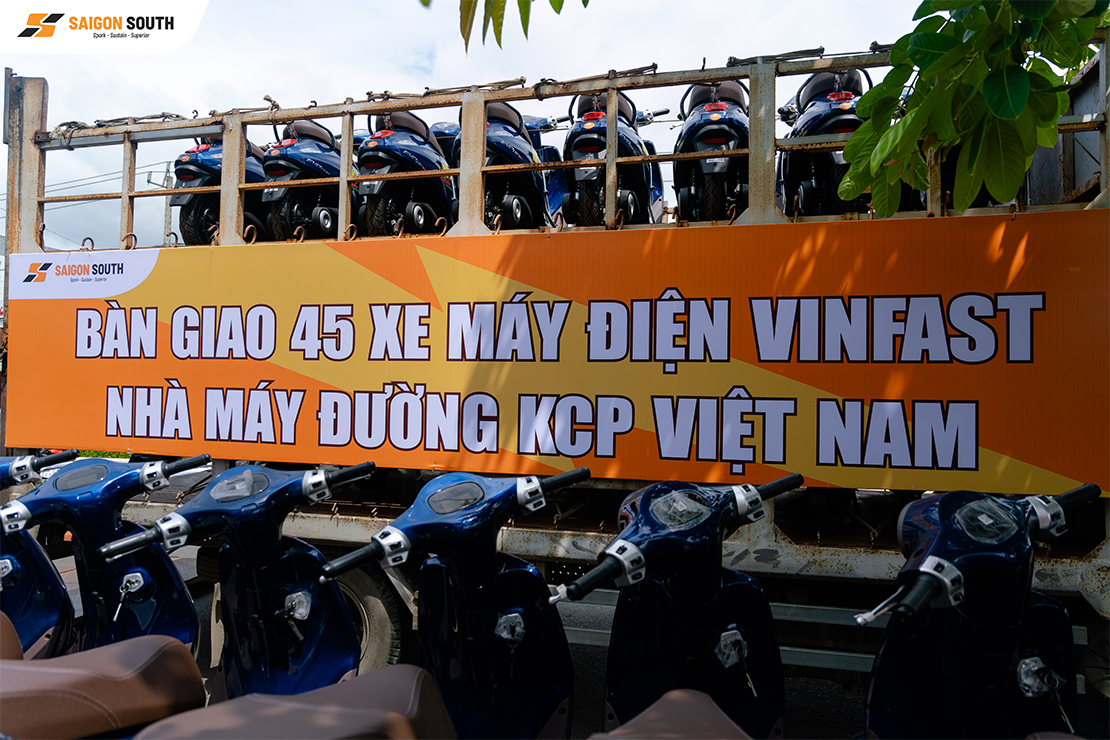 Lễ bàn giao xe