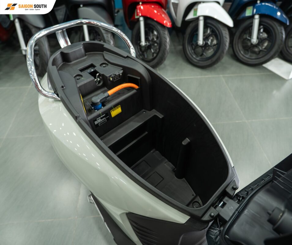 Pin, quãng đường & công nghệ sạc